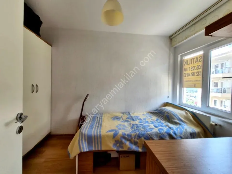SERDİVAN MERKEZDE SATILIK 2+1 EŞYALI DAİRE