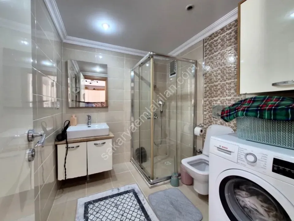 SERDİVAN MERKEZDE SATILIK 2+1 EŞYALI DAİRE