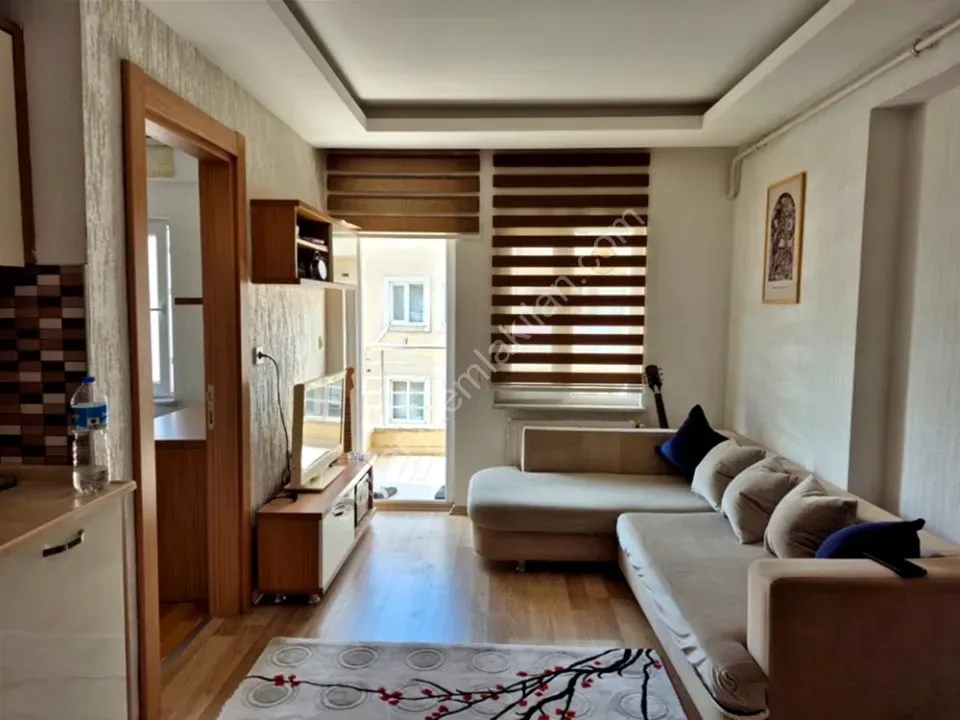 SERDİVAN MERKEZDE SATILIK 2+1 EŞYALI DAİRE
