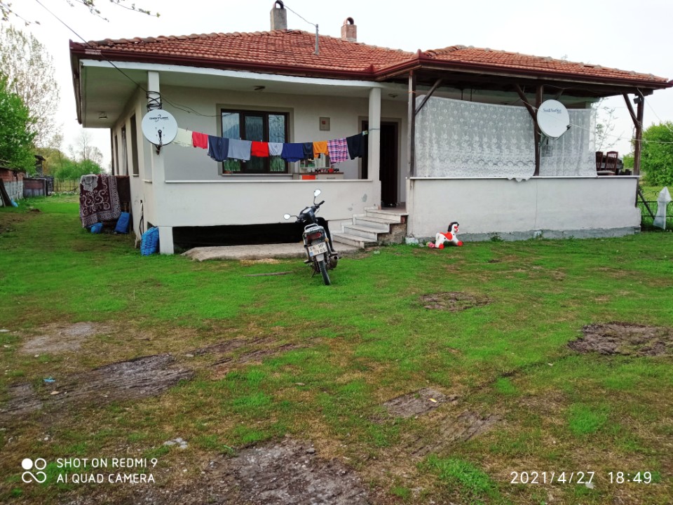 Osmanbey köyünde satılık Ev Sakarya Emlak İlan