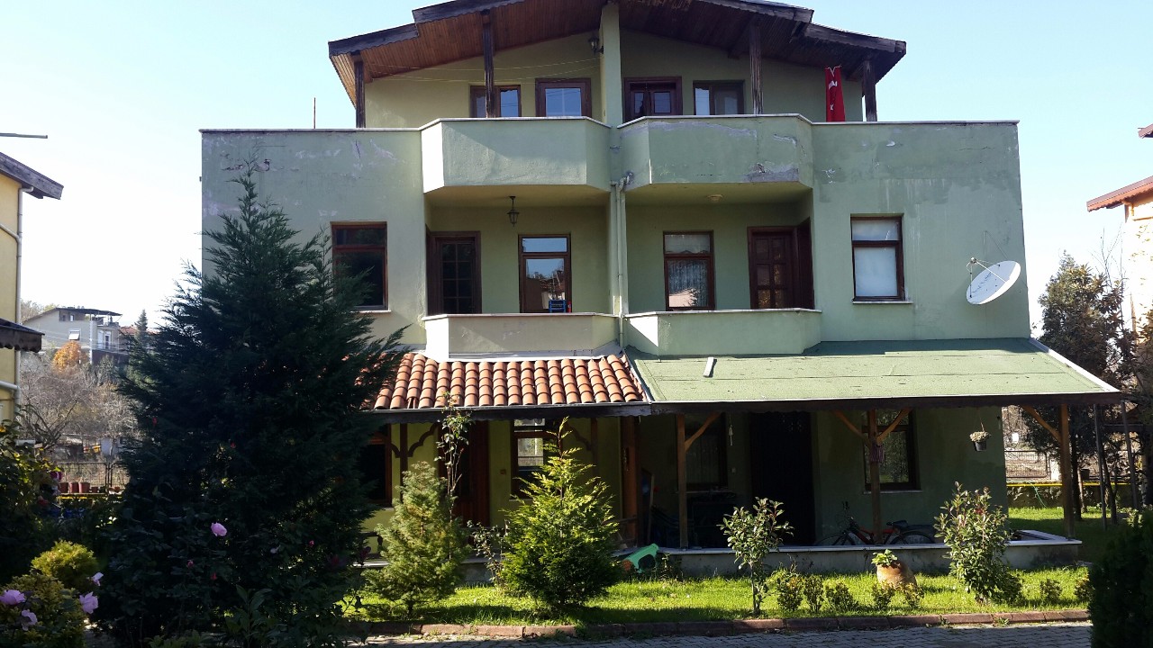 SAPANCA�da satılık müstakil Tripleks Villa Sakarya Emlak İlan