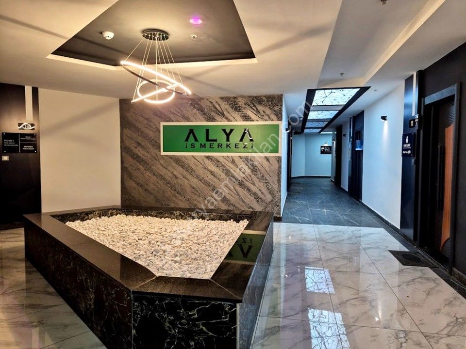 ADAPAZARI MERKEZDE KİRALIK EŞYALI 2+1 OFİS