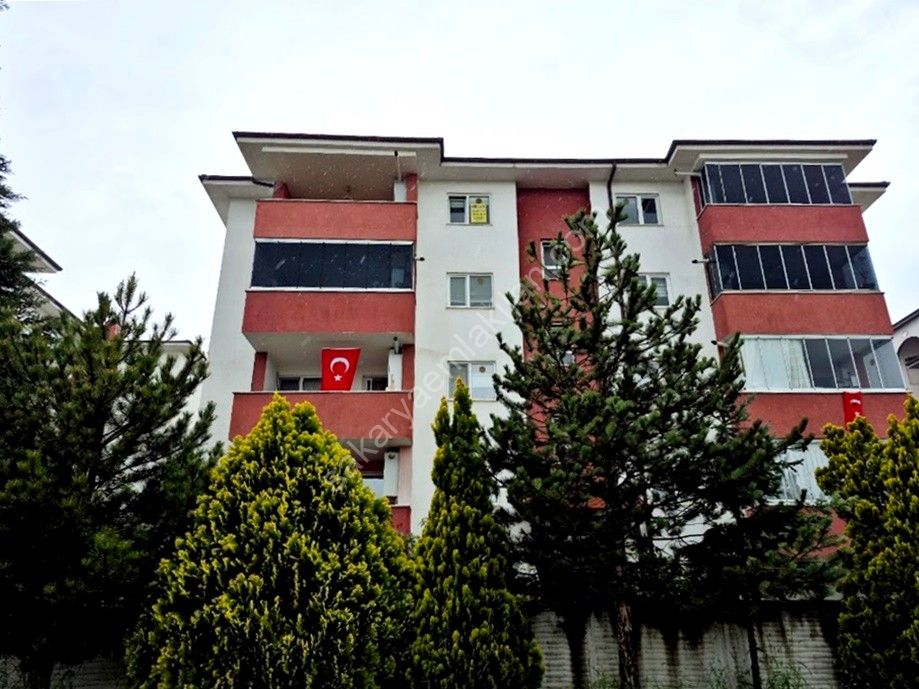 ADAPAZARI CAMİLİ MAHALLESİNDE KİRALIK 3+1 DAİRE
