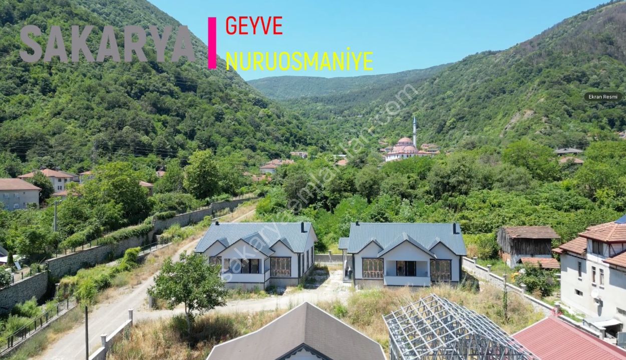 SAKARYA GEYVE NURUOSMANİYE'DE 4.385 m² İMARLI YATIRIMLIK ARSA